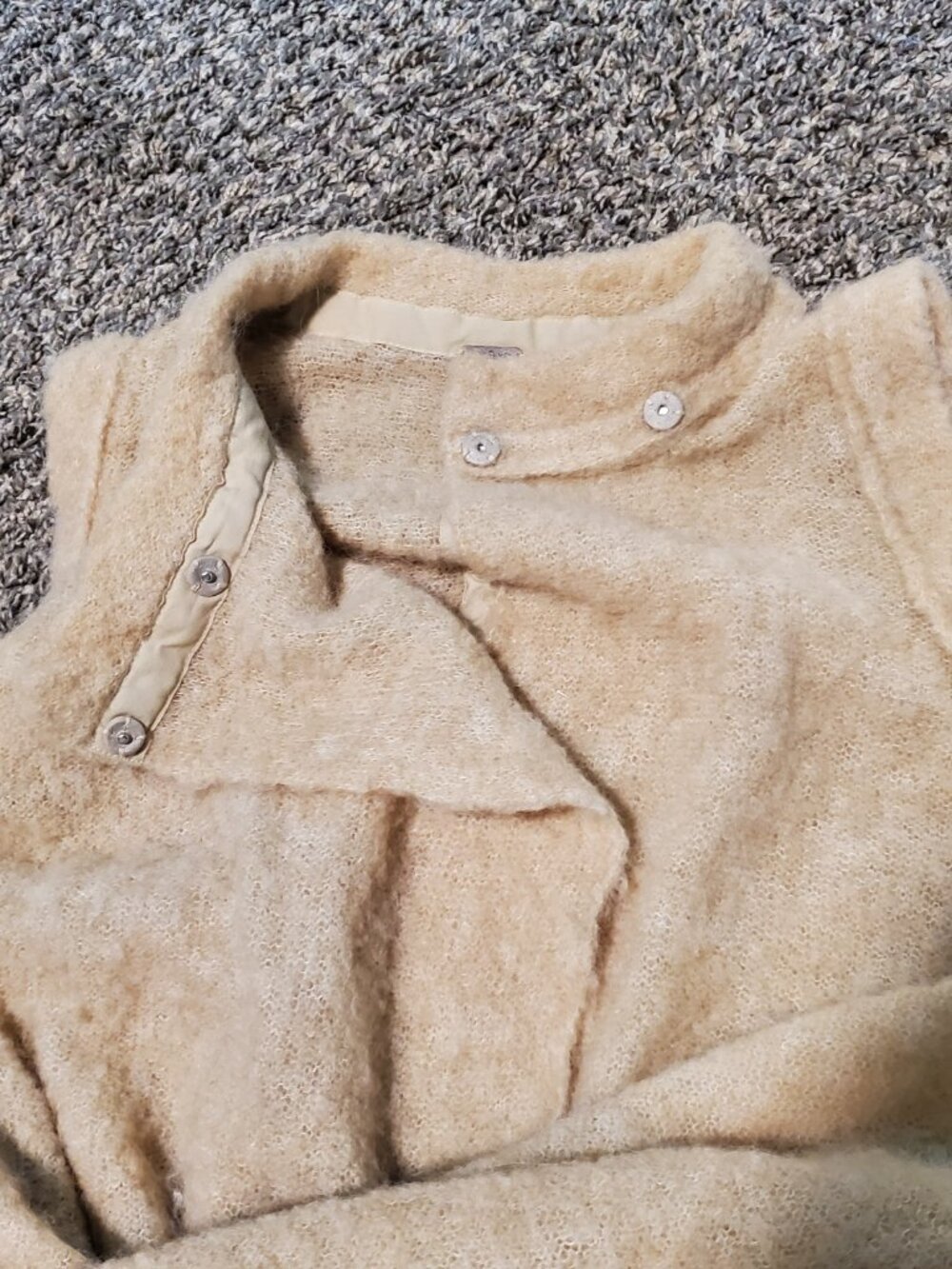 Free People Stand & Deliver Oversized Cream Wool Alpaca Snap Shawl - Small - Picture 5 of 9